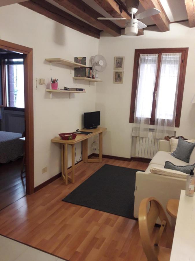 Venezianamente Apartments - Venice City Centre Екстер'єр фото